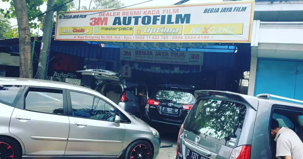 Tempat Pasang Kaca Film Mobil Terdekat